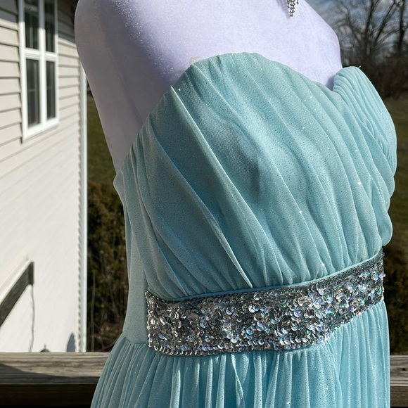 Strapless Party Dress for Juniors by My Michelle - Picture 6 of 17